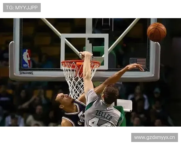 深度解析防守三秒 NBA 规则的限制区域站立与判罚细节 深度解析防守三秒 NBA 规则的限制区域站立与判罚细节